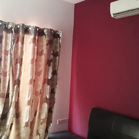 Koyrion Beach Limassol Apts Ypsonas