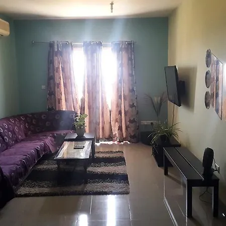 Apartamento Koyrion Beach Limassol Apts