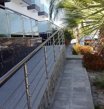 Koyrion Beach Limassol Apts