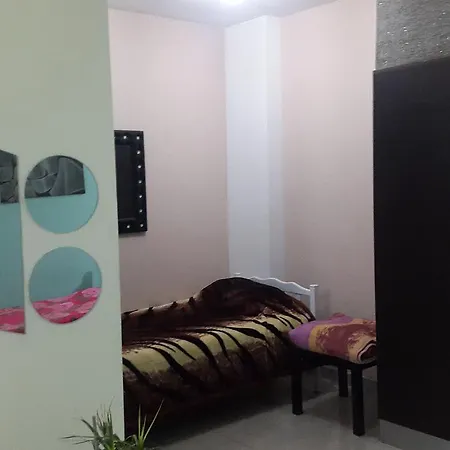 Koyrion Beach Limassol Apts Apartamento Ypsonas